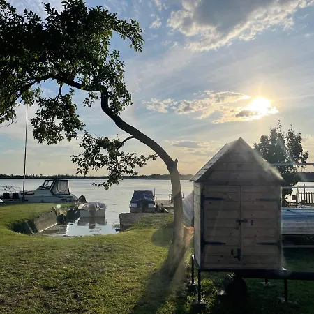 Campingplatz Lawendowa Przystan Wicko 3 Km Od Miedzyzdrojow